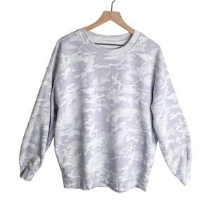 LULULEMON ATHLETICA Perfectly Oversized Crew In Incognito Camo Alpine White